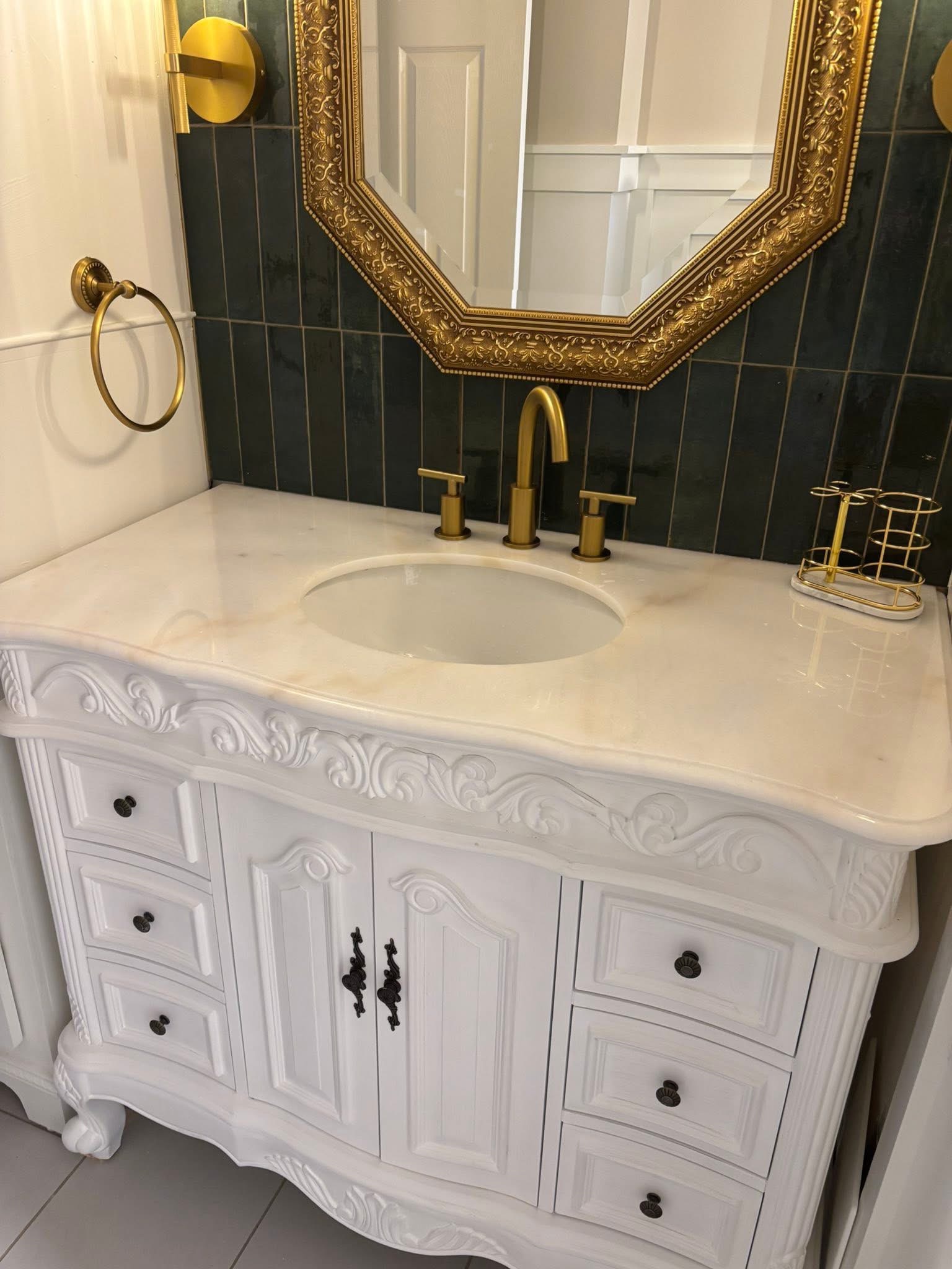 Emerald green tile bath — photo 2