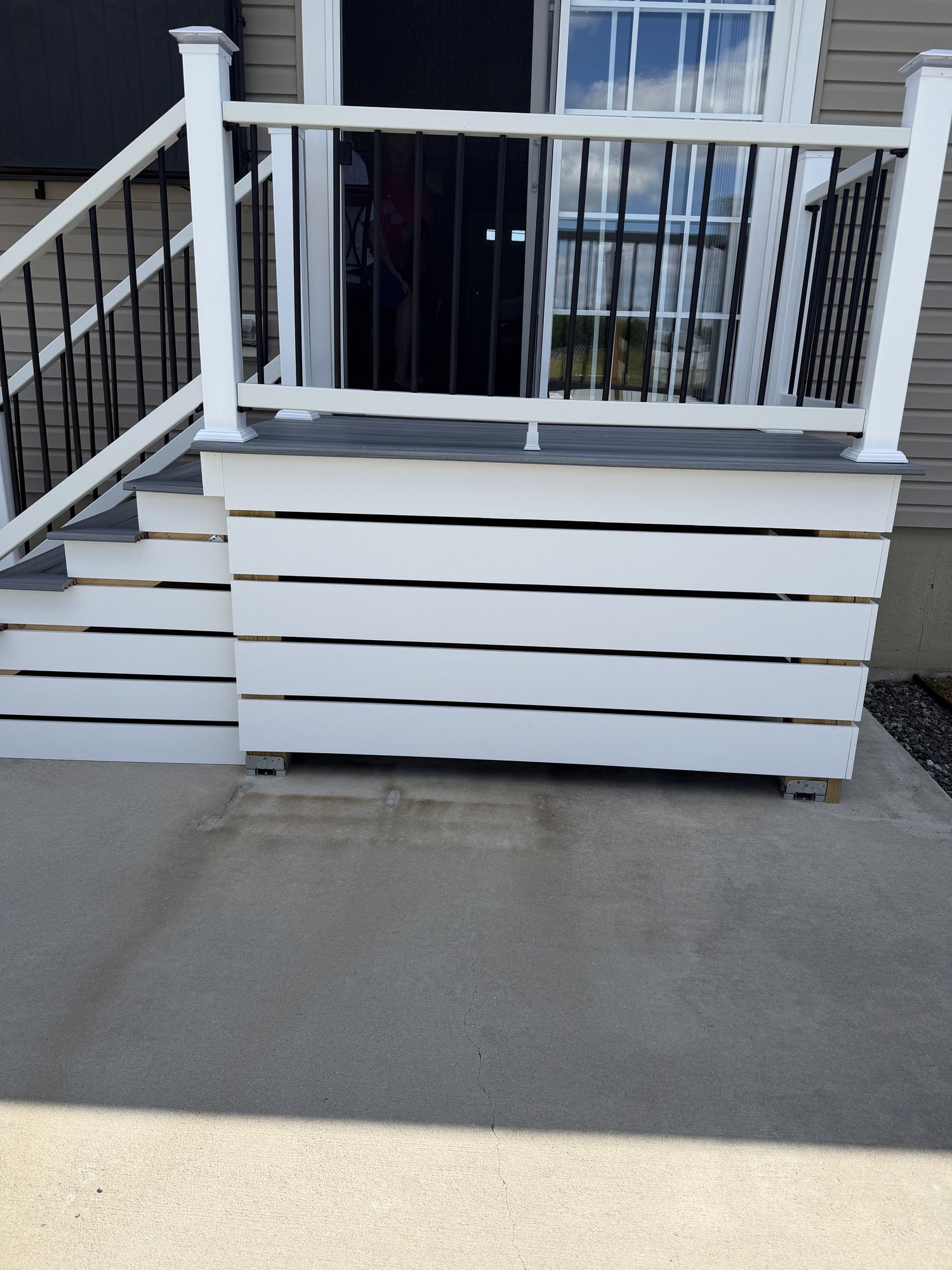 Composite porch & steps — photo 3